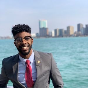 Meet your Posher, Kriston